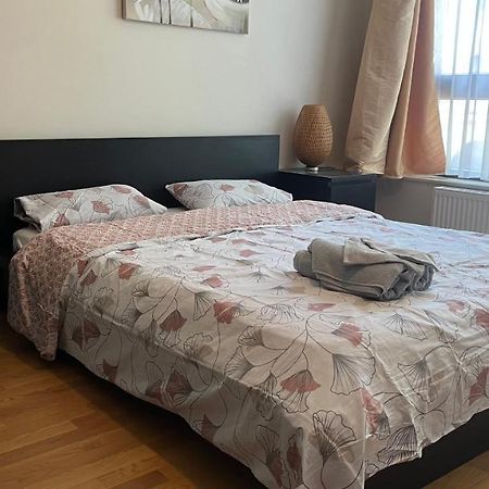 ブリュッセルDuplex Tres Agreable Et Tres Calmeアパートメント エクステリア 写真